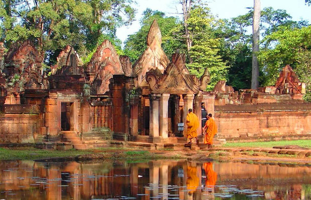 Banteay Srey temple + Phnom Kulen Waterfall